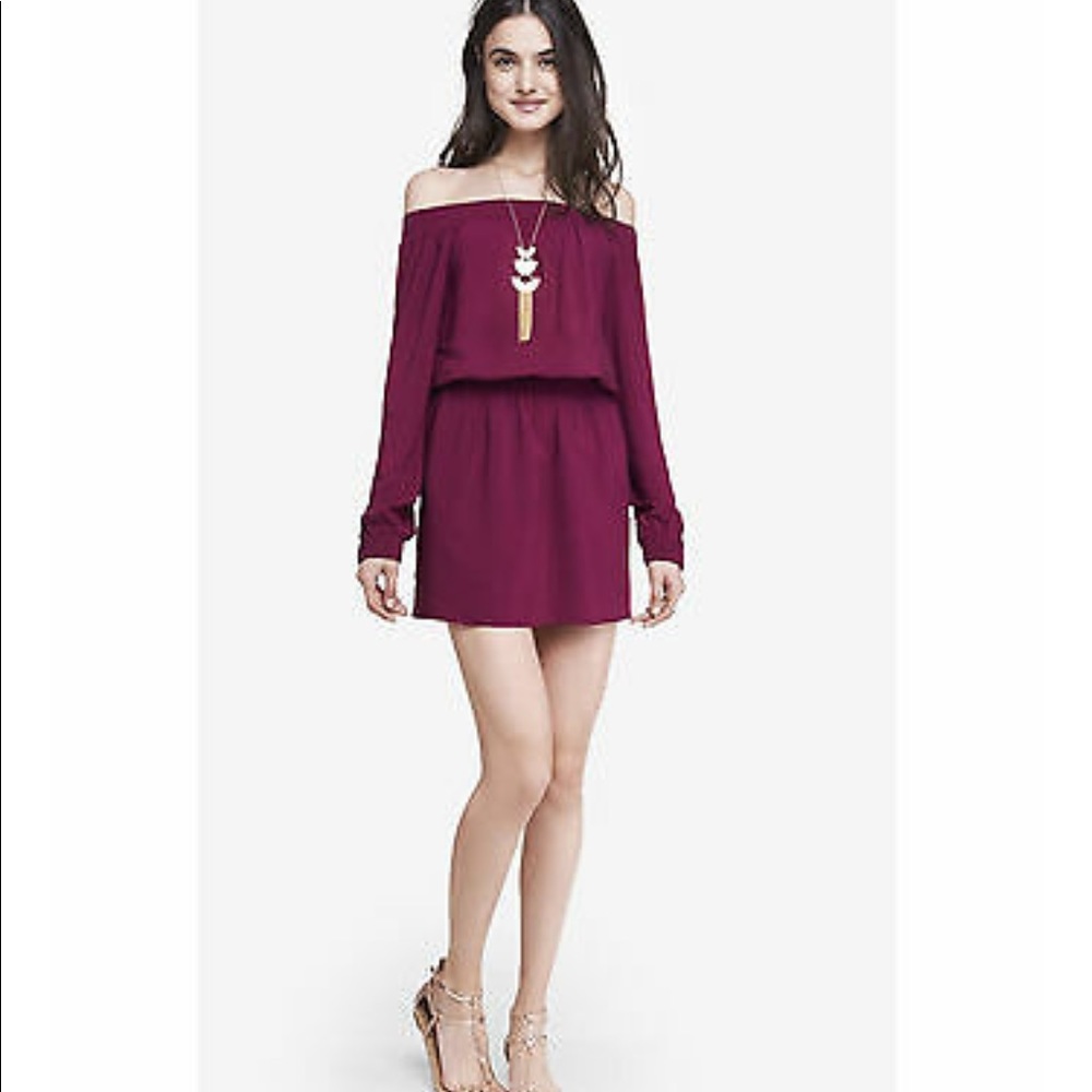 🌟HP🌟 NWT Express Off the Shoulder Dress